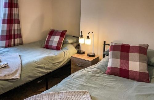 Abergavenny House | Trinity Cottage