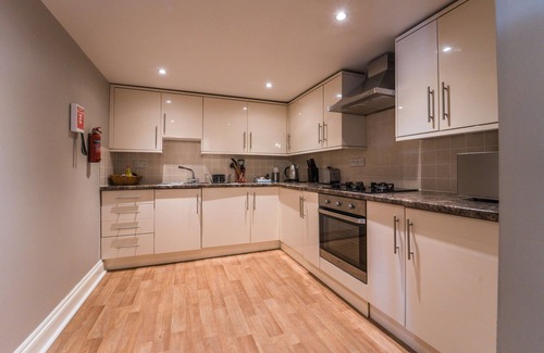 Torquay City Centre Apartment | Trinity Mews