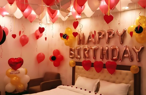 New Delhi Hotel | TRIOM HOTEL