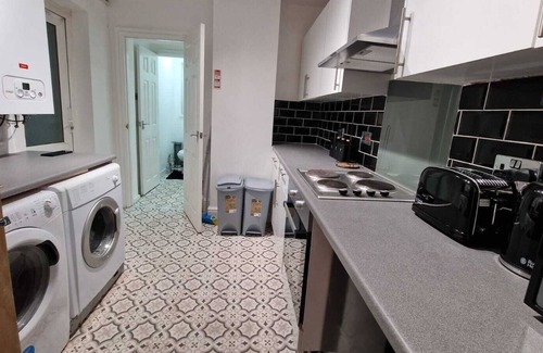 Plasnewydd House | Triple Bedroom - Close to Cardiff City Centre