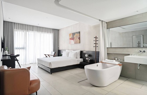 Nguyen Thai Binh Hotel | TRIPLE E HOTEL Metro Ben Thanh