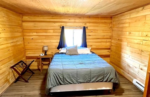 West Glacier Resort | Triple G’s Resort - Cabin 5