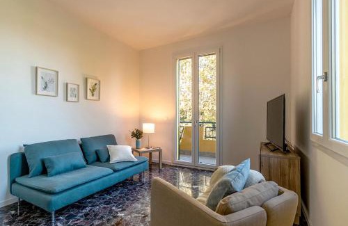 Castel San Pietro Terme Apartment | Triple room in Frassino Apartment