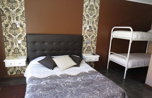 Quiaios House | Triple room n ° 2, quiet vacation