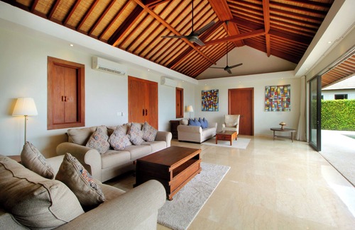 Kutuh Villa | Trisha Cliff Villa Karang Tinggi