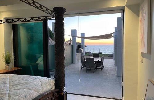 Playas de Rosarito Villa | Triton's Playhouse Beachfront