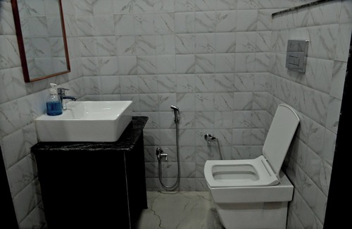 Barsana Hotel | Triveni Gest House