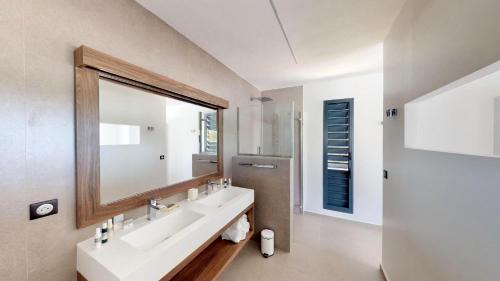 Sainte-Anne Villa | Tropic & Chic