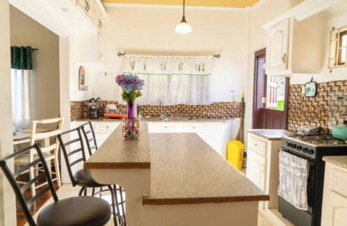 Georgetown Apartment | Tropical 2BR Retreat in the heart Georgetown