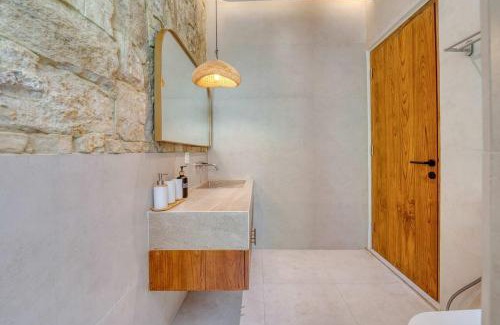 Taman Griya Villa | Tropical 3BR Villa 2 Private Pools in Jimbaran
