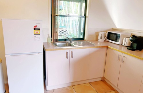 Cornubia House | Tropical escape in central location/Entire house