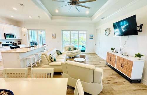 Rotonda Heights House | Tropical Escape: New Home - Heated Pool - Minutes from Beaches and Golf Courses