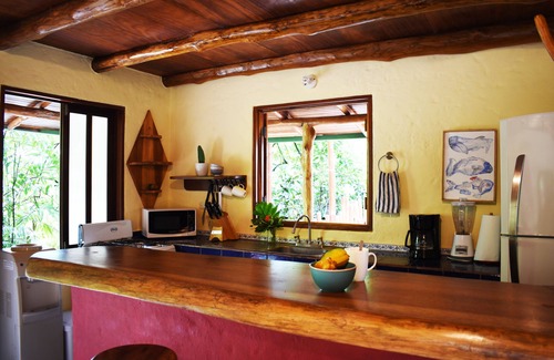 Mal Pais House | Tropical Garden House Pachamama Lodge Mal Pais