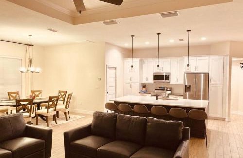 North Port House | Tropical getaway w heated pool near Mineral Springs, garage included