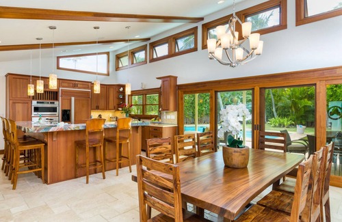 Eastern Honolulu House | Tropical Home w/Pool, Yard, Outdoor Lanai for Entertaining & A/C. Hale Niuiki