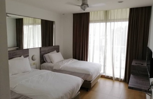 Petaling Jaya Hotel | Tropical Hotel at Kota Damansara PJ