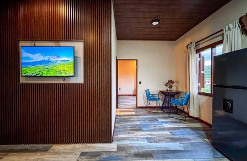 La Fortuna House | Tropical House
