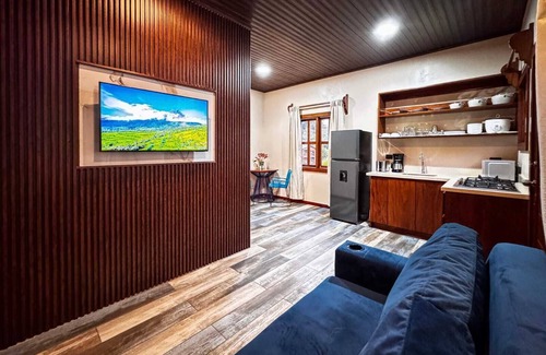 La Fortuna House | Tropical House