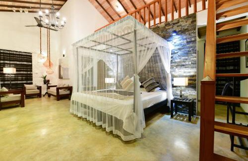 Hikkaduwa Resort | TROPICAL HOUSE - Jungleside Villa