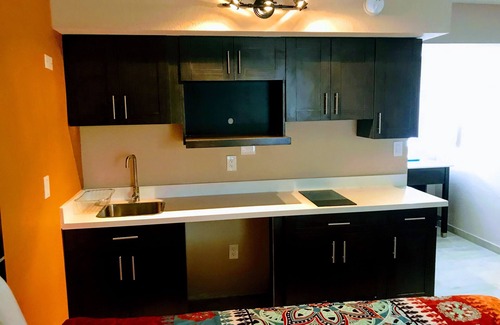 Clearwater Hotel | Tropical Inn & Suites