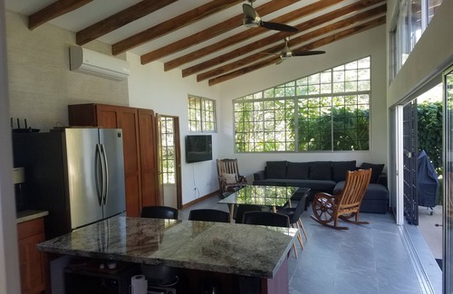 Villas Xihu House | Tropical modern minimalist outdoor living paradise