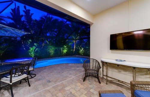 Naples Park House | Tropical Oasis I