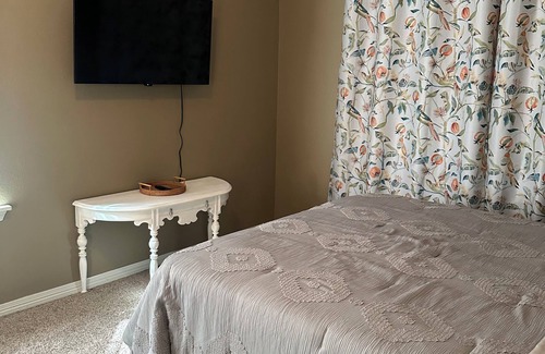 Kingwood House | Tropical oasis in the heart of the living forest! Kingwood TX