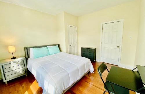 Irvington House | Tropical Oasis - Room 2