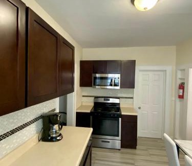 Irvington House | Tropical Oasis - Room 2