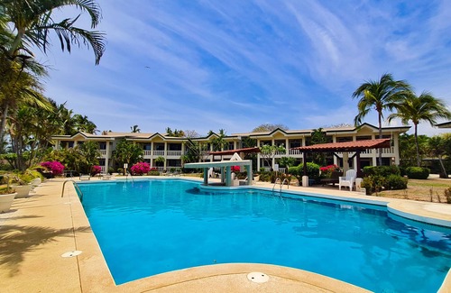 Junquillal Condo | Tropical oceanfront condo in Junquillal, WIFI, washer/dryer, AC, large kitchen.n