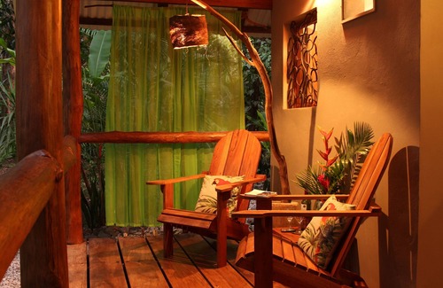Cedros House | Tropical paradise cottage few steps to the beach between Montezuma and Cabuya