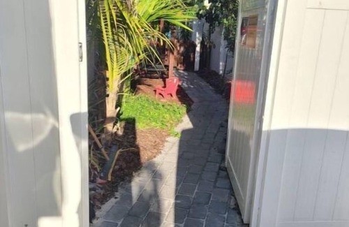 Pinecrest West Park Apartment | Tropical Paradise studio #3