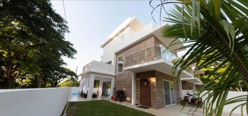 La Esplanada Villa | Tropical Paradise Villa