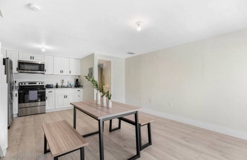 Croissant Park Apartment | Tropical Pool Loft w/SMART TVS