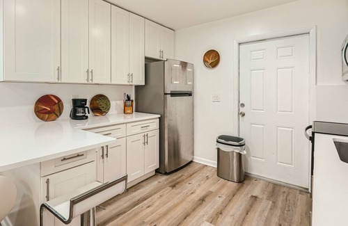 Palm Beach Shores Villa | Tropical Retreat ** 2 BR ** Singer Island