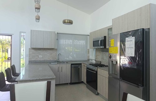 Nueva Gorgona House | Tropical Retreat Private Pool/Jacuzzi in Gated Community Near Coronado & Beaches