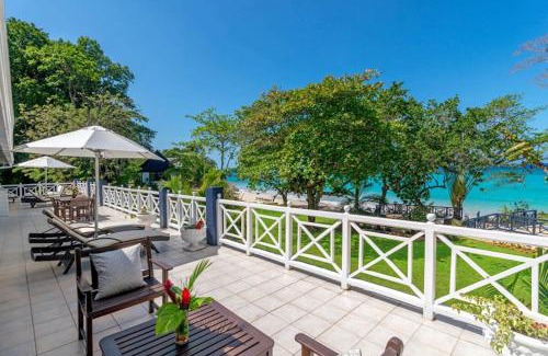 Ocho Rios Villa | Tropical Retreat Private Pool and Beach Access