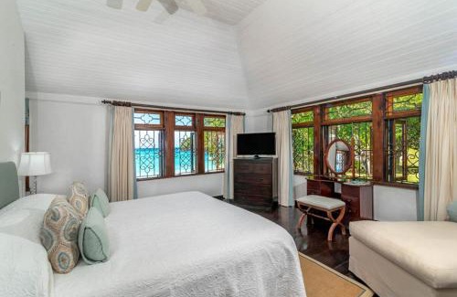 Ocho Rios Villa | Tropical Retreat Private Pool and Beach Access
