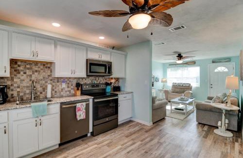 Sunny Shores House | Tropical Retreat