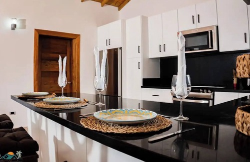 Sanchez Villa | Tropical Retreat with Private Pool in Samaná for families and Groupsnn
