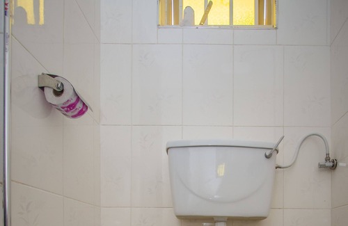 Kasese House | Tropical Savannah Guesthouse