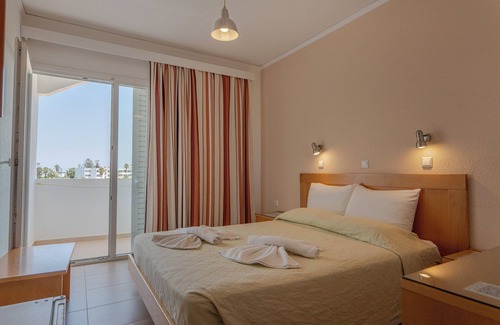 Tingaki Hotel | Tropical Sol