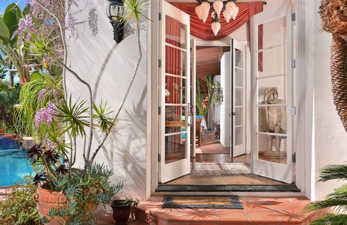Muirlands Villa | Tropical Spendor bathe your senses at this grand and delightful retreat!