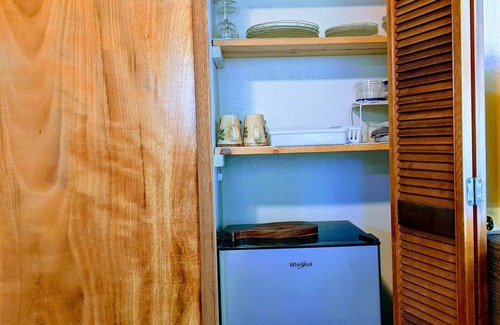 Keaau Apartment | Tropical Studio Apartment!