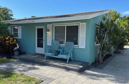 Anona House | Tropical Tides Paradise - 5 Min.'s to 3 Top-Rated Beaches + Newly Renovated