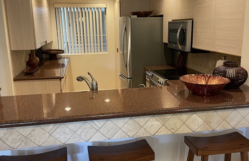Airport Area Condo | Tropical Upscale Resort Living - Newport Beach - Irvine