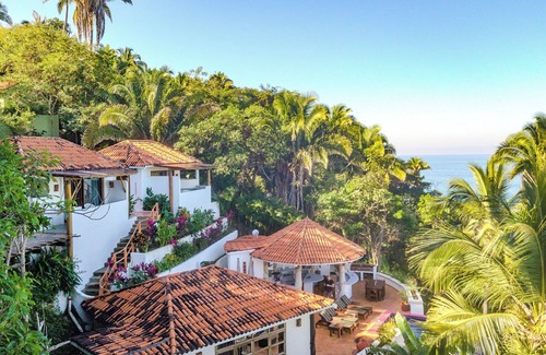 San Francisco Villa | Tropical villa with spectacular ocean and jungle views