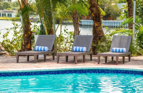 Ojus House | Tropical Waterfront Family Oasis - Amazing Location