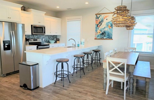 Seagrass House | Tropicali! Wide Beaches of Seagrass - Pool/Kayak/Paddleboard