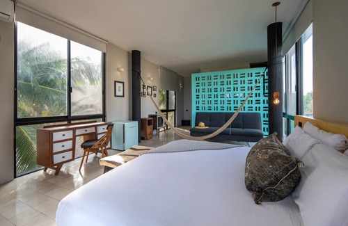 Tulum City Center Hotel | Tropicalito Villa on the Beach